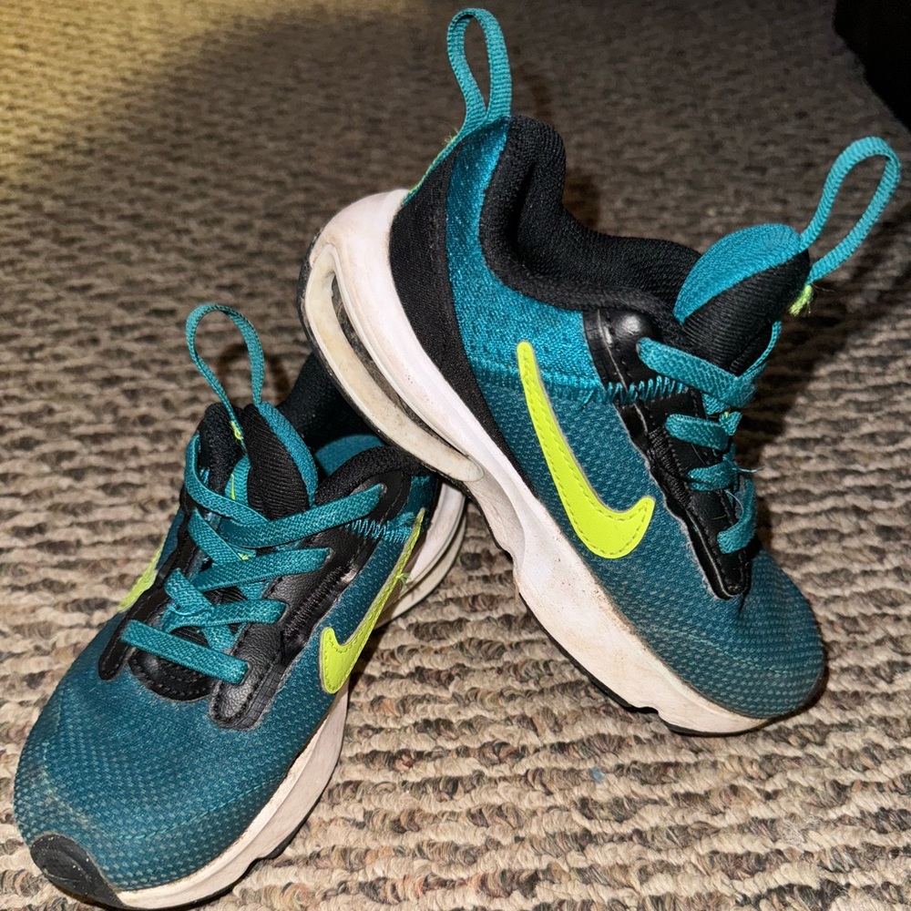 Kids' Air Max INTRLK Lite Shoes